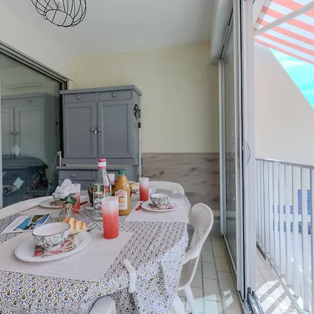 Daire Le Pin D'alep By Interhome