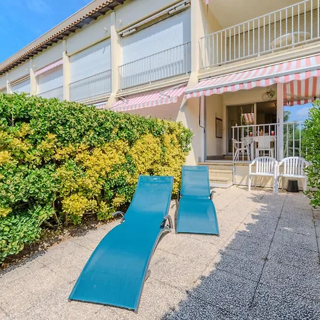 Le Pin D'alep By Interhome Le Grau-du-Roi